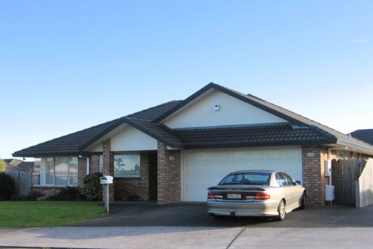 Photo of property in 16a Ballycullanie Place, Dannemora, Auckland, 2016