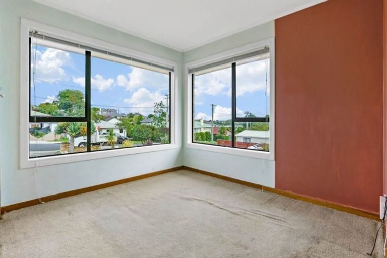 Photo of property in 4 Rothery Road, Hillpark, Auckland, 2102