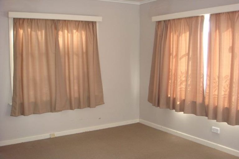 Photo of property in 50 Rata Street, New Lynn, Auckland, 0600