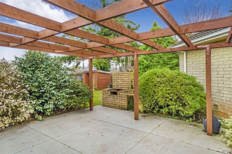 Photo of property in 23 Jenkins Avenue, Redwood, Christchurch, 8051