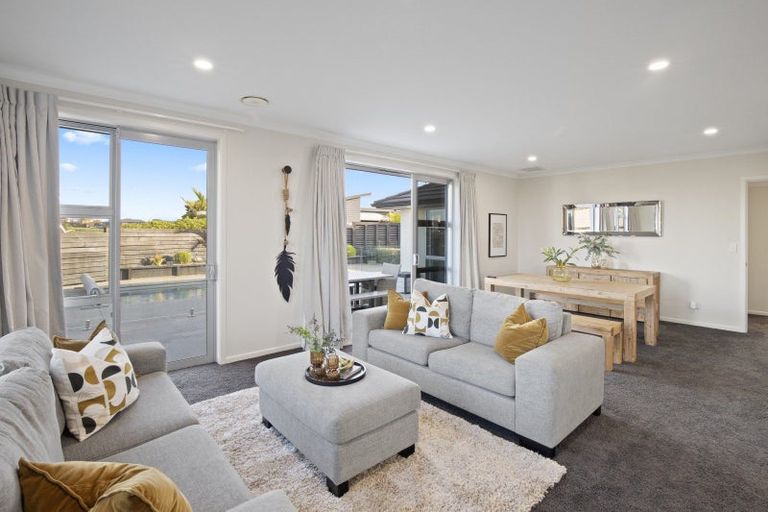 Photo of property in 13 William Andrew Road, Pukekohe, 2120