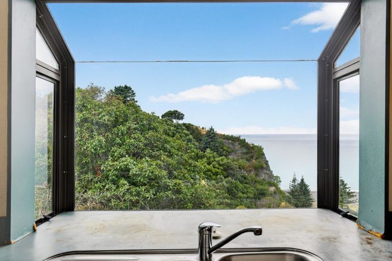 Photo of property in 128 Priestley Terrace, Bluff Hill, Napier, 4110