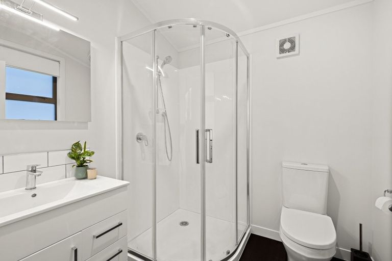 Photo of property in 13 Ariel Place, Snells Beach, 0920