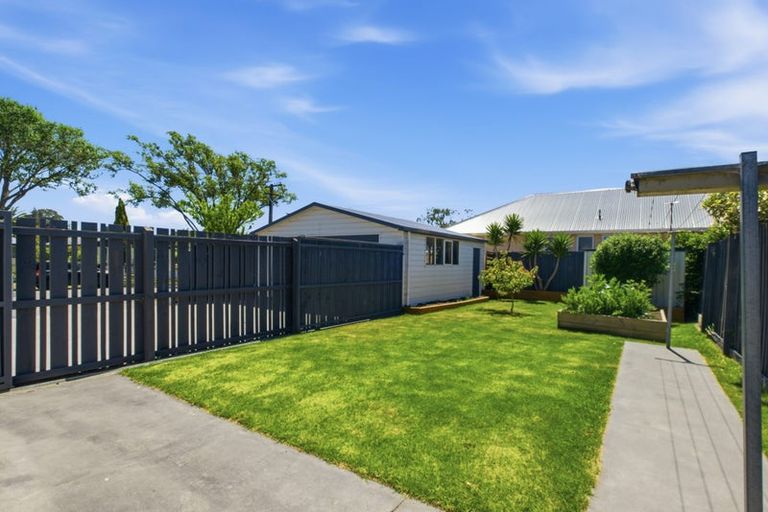 Photo of property in 28 Greenhaven Drive, Burwood, Christchurch, 8083