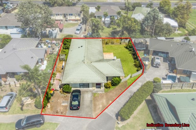 Photo of property in 22 Matilda Place, Weymouth, Auckland, 2103