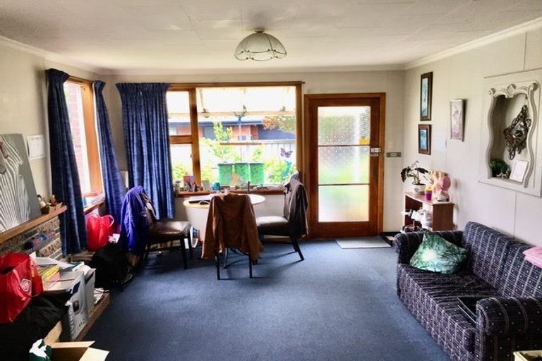 Photo of property in 1/124 Wilsons Road South, Saint Martins, Christchurch, 8022