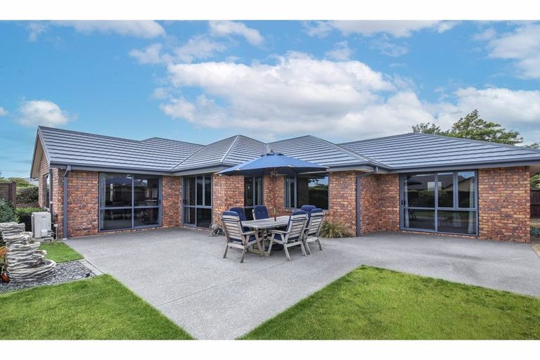 Photo of property in 17 Stark Place, Kaiapoi, 7630