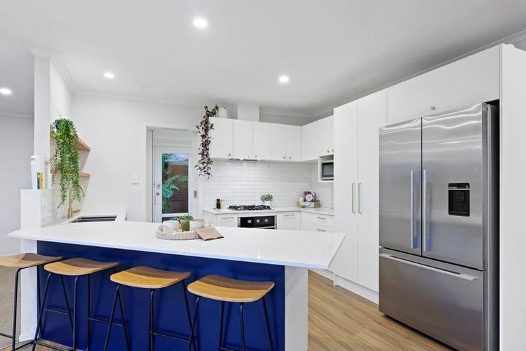 Photo of property in 221 Weston Road, St Albans, Christchurch, 8052