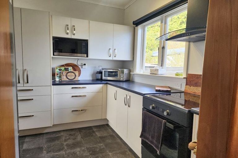 Photo of property in 27 Byron Street, Greymouth, 7805