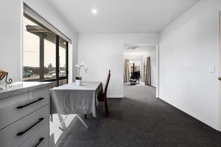 Photo of property in 4/49 Sackville Street, Fitzroy, New Plymouth, 4312