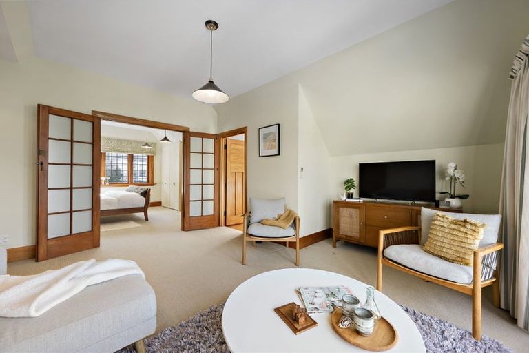 Photo of property in 29 Grant Road, Thorndon, Wellington, 6011