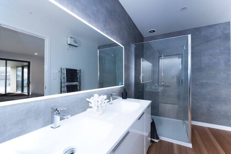 Photo of property in 35 Admiralty Drive, Haruru, 0204