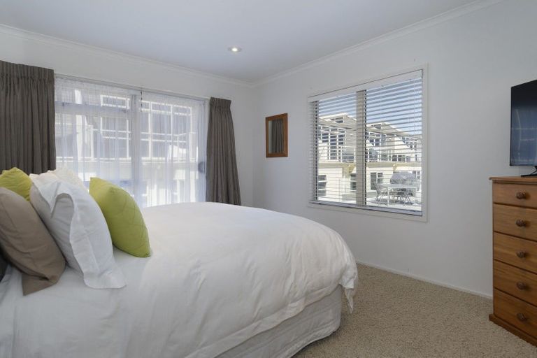 Photo of property in 3/45 Marine Parade, Mount Maunganui, 3116