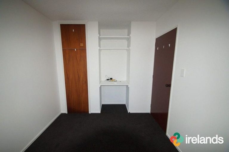 Photo of property in 6a Auburn Avenue, Upper Riccarton, Christchurch, 8041