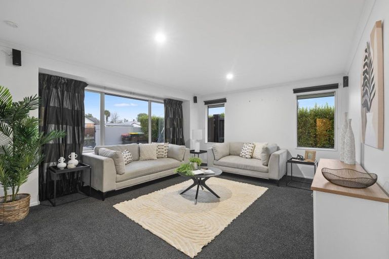 Photo of property in 24 James Drive, Woodend, 7610