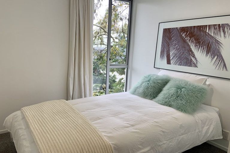 Photo of property in 2/15 Peterborough Street, Christchurch Central, Christchurch, 8013