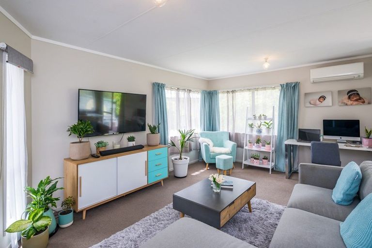 Photo of property in 52a Hinemoa Street, Paraparaumu, 5032