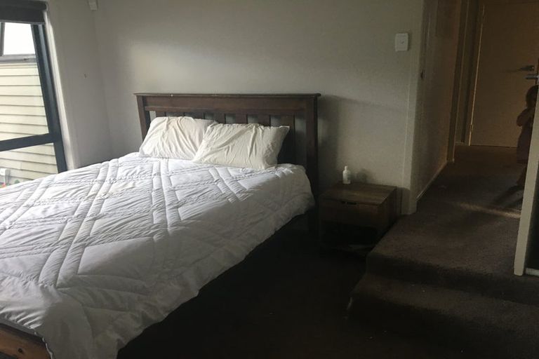 Photo of property in 1a Tirita Street, Kawaha Point, Rotorua, 3010