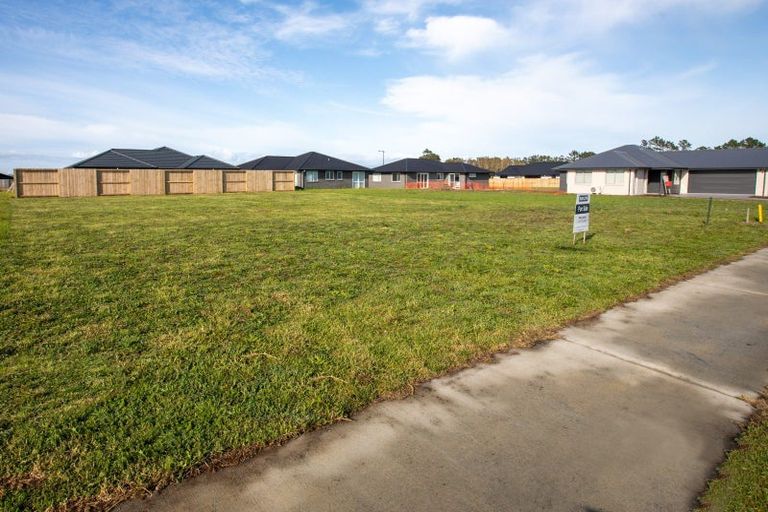 Photo of property in 15 Taurangawaka Road, One Tree Point, 0118