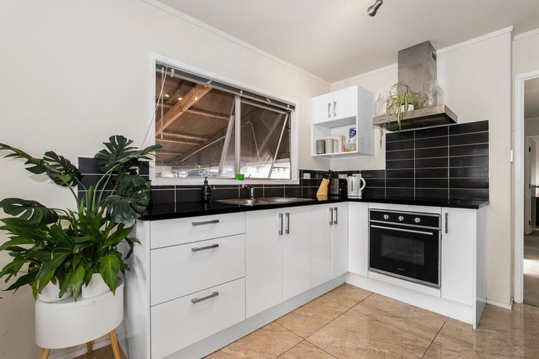 Photo of property in 13 Ravenna Way, Clover Park, Auckland, 2023