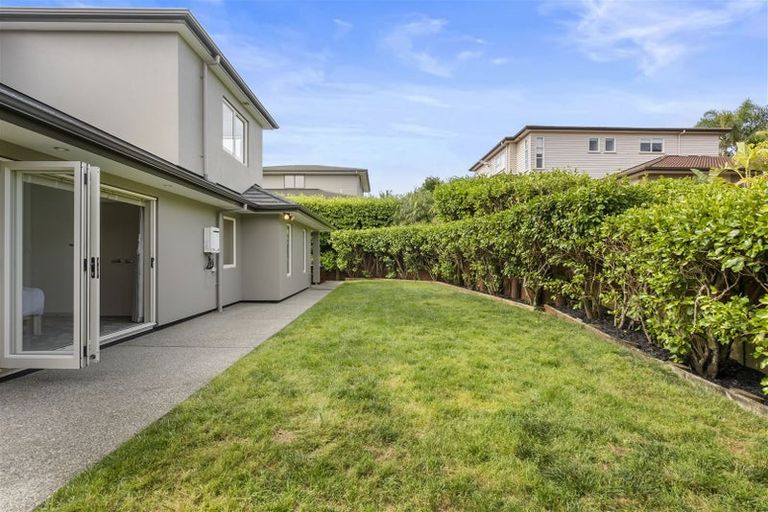 Photo of property in 7 Tranquility Rise, Mellons Bay, Auckland, 2014