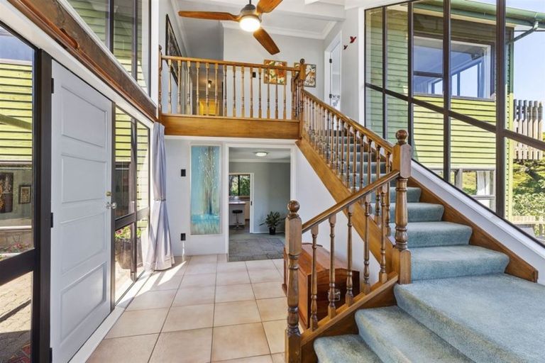 Photo of property in 40 Kinloch Place, Papakowhai, Porirua, 5024