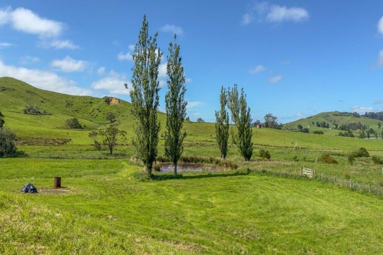 Photo of property in 128 Dimmock Road, Waitakaruru, Pokeno, 2471