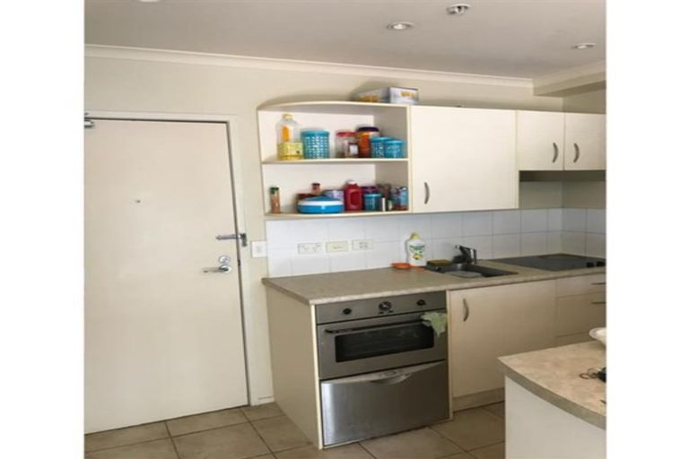 Photo of property in The Rennaissance, 4j/18 Ronwood Avenue, Manukau, Auckland, 2104