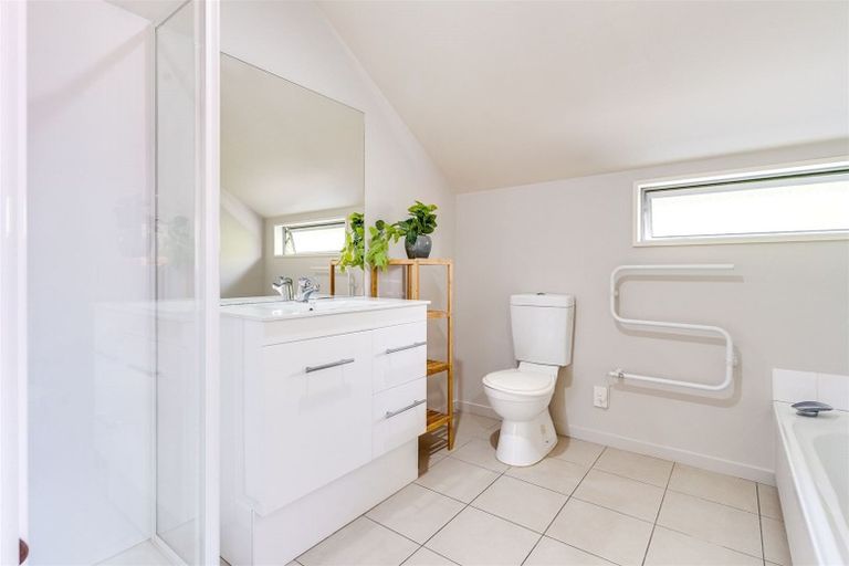 Photo of property in 39a Lyndon Street, Riccarton, Christchurch, 8041