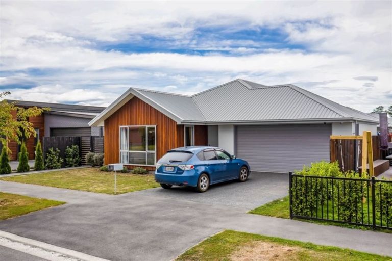 Photo of property in 14 Robert Duncan Road, Belfast, Christchurch, 8051