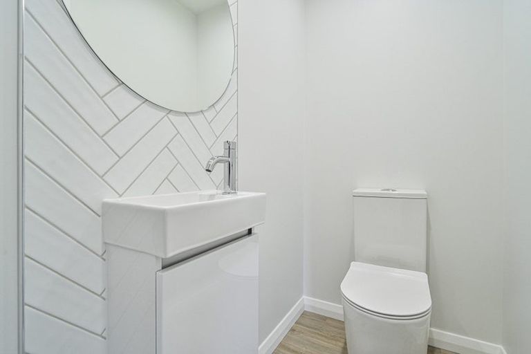 Photo of property in 9d Church Road, Taradale, Napier, 4112