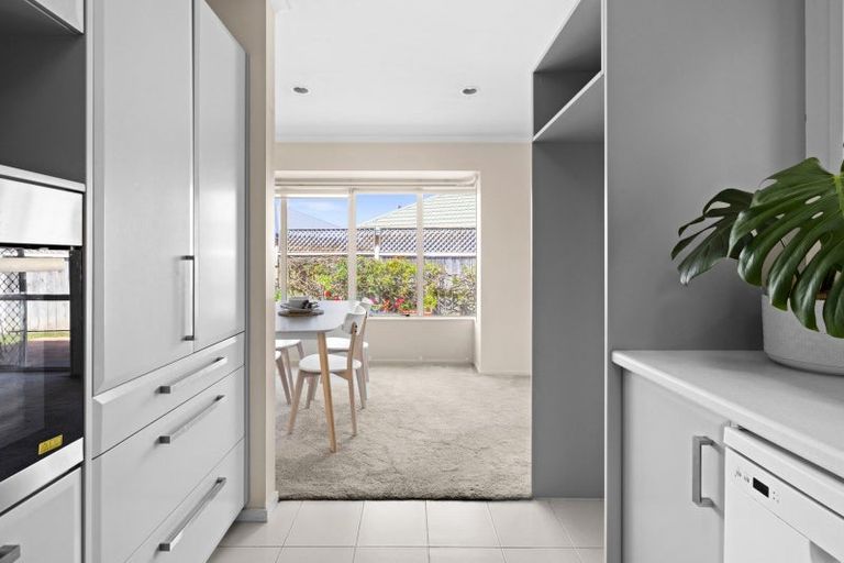 Photo of property in 5/212 Grove Road, Mayfair, Hastings, 4122