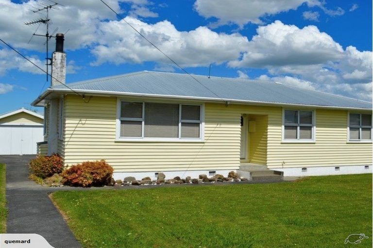 Photo of property in 224 High Street North, Carterton, 5713