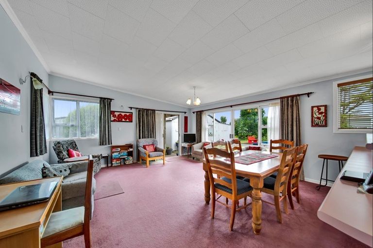 Photo of property in 87 Princess Street, Waitara, 4320