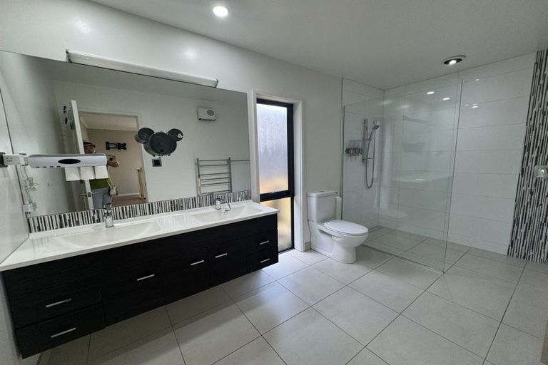 Photo of property in 8 Harris Drive, Silverdale, 0932