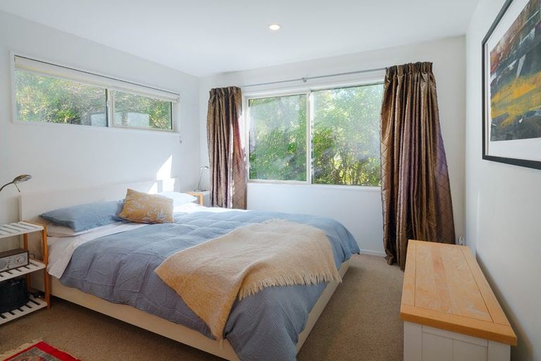Photo of property in 15 Port Hills Road, Heathcote Valley, Christchurch, 8022