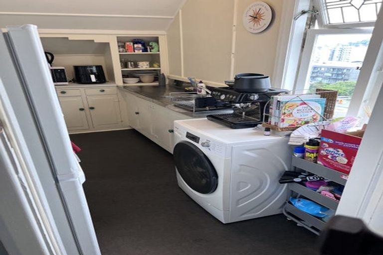 Photo of property in 31 Arlington Street, Mount Cook, Wellington, 6011