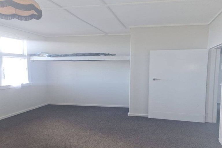 Photo of property in 19 Ruapehu Street, Castlecliff, Wanganui, 4501