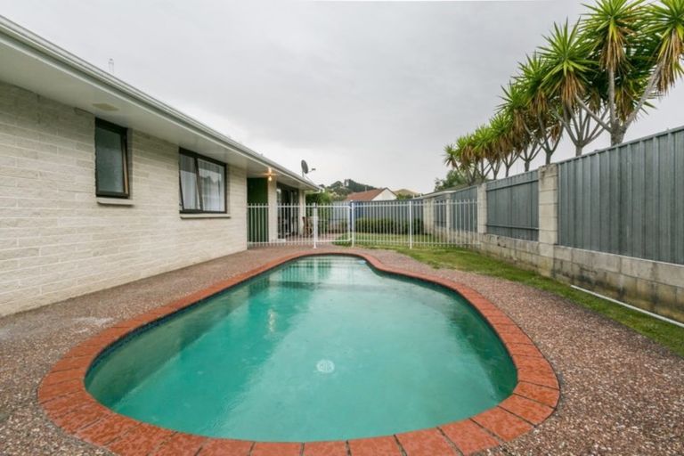 Photo of property in 27 Surrey Street, Taradale, Napier, 4112