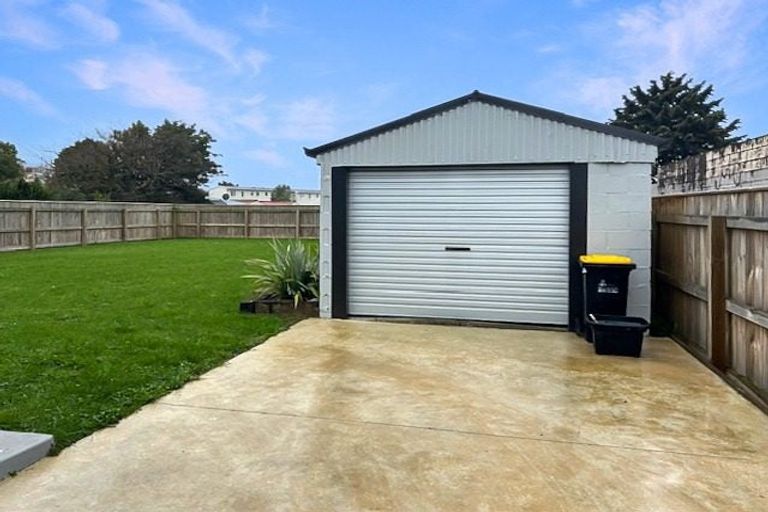 Photo of property in 10 Charles Street, Feilding, 4702