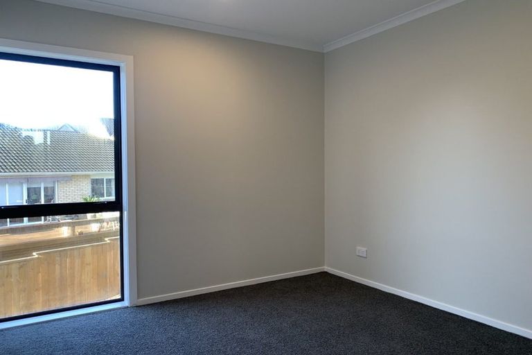 Photo of property in 2/125b Metcalfe Road, Ranui, Auckland, 0612