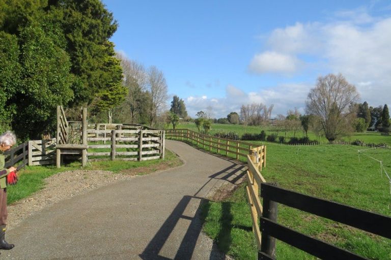 Photo of property in 168 West Road, Kaukapakapa, 0873