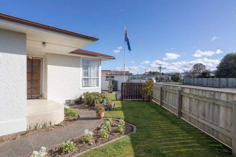 Photo of property in 72 Barraud Street, Dannevirke, 4930