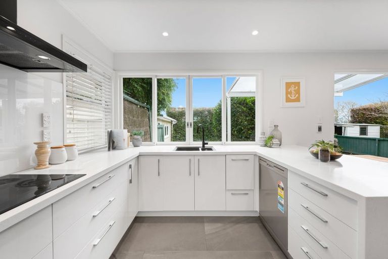 Photo of property in 9 Yacht Place, Bucklands Beach, Auckland, 2012