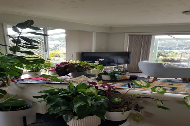 Photo of property in 27 Stillwater Crescent, Stillwater, Silverdale, 0993