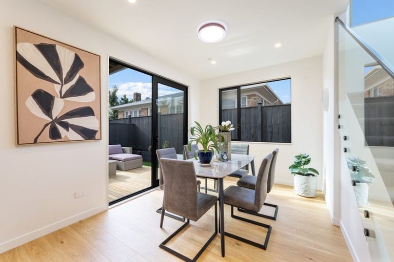 Photo of property in 28b Kereru Street, Henderson, Auckland, 0612