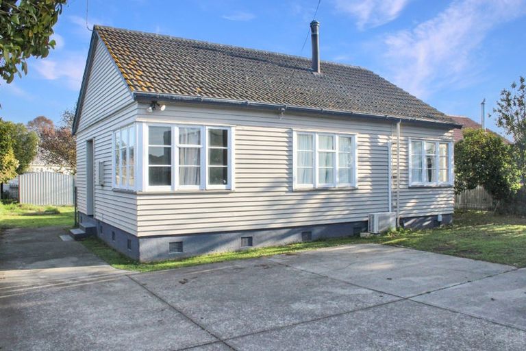 Photo of property in 12 Garvins Road, Hornby, Christchurch, 8042
