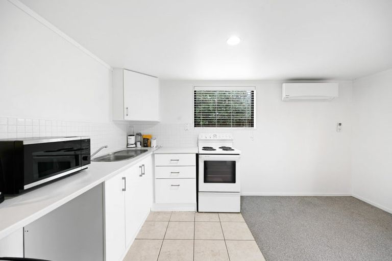 Photo of property in 64 Aurora Terrace, Hillcrest, Hamilton, 3216