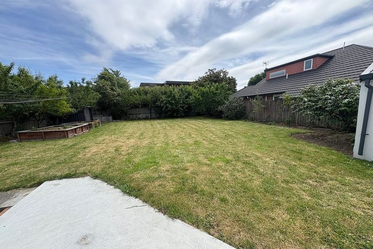 Photo of property in 39 Straven Road, Riccarton, Christchurch, 8011