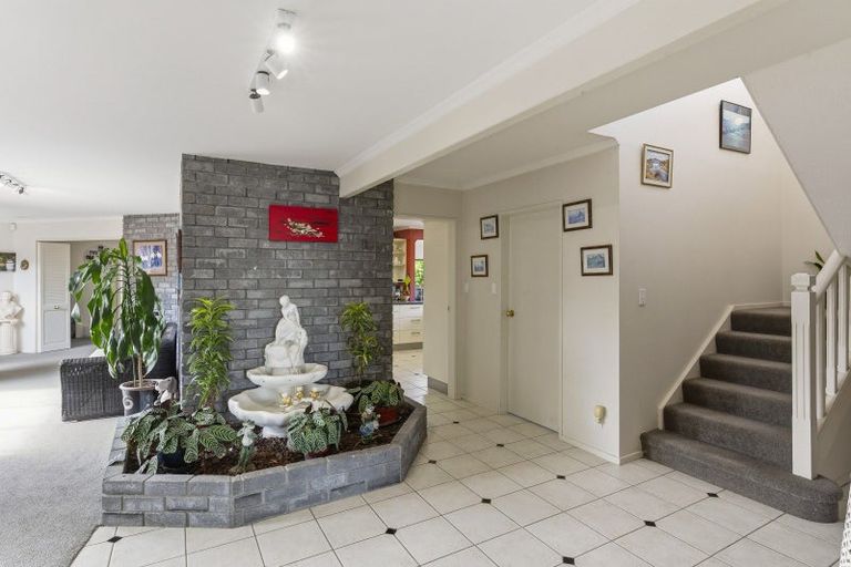Photo of property in 11 Oakwood Grove, Paraparaumu Beach, Paraparaumu, 5032